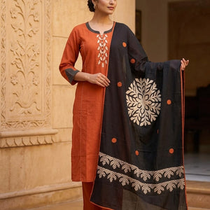 RUST-ORANGE APPLIQUE SET